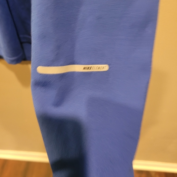 Womans Nike dry fit jacket Small - Picture 3 of 6